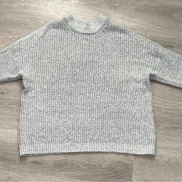 American Eagle sweater size M - Picture 3 of 6